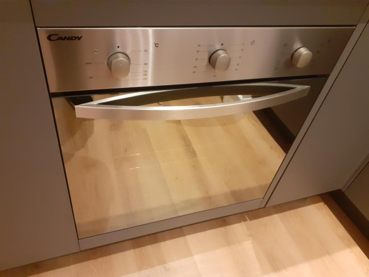 Bilocale 7 Piano Balcone Vista Skyline Apartman Milánó Kültér fotó