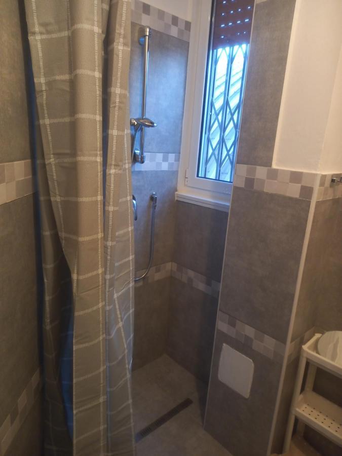 Bilocale 7 Piano Balcone Vista Skyline Apartman Milánó Kültér fotó